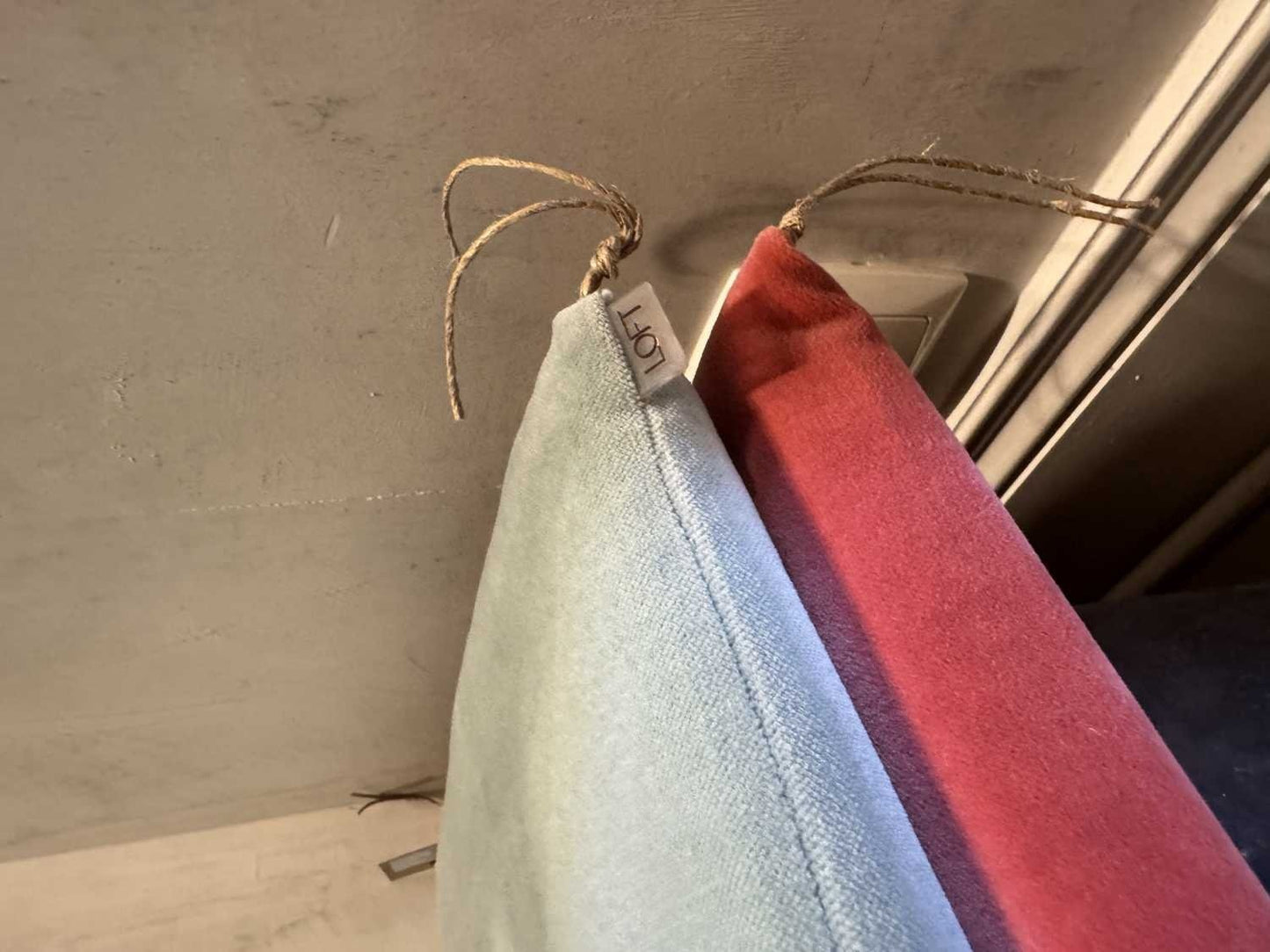 ALMOFADA VELUDO 140/45