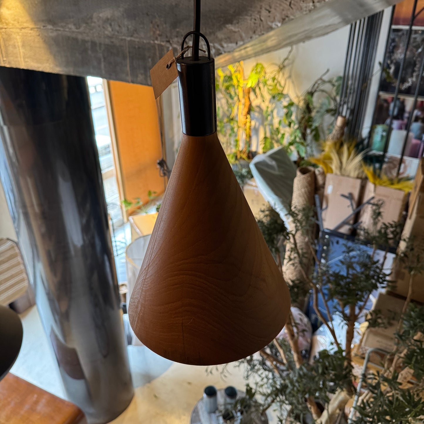 CANDEEIRO CONE MADEIRA