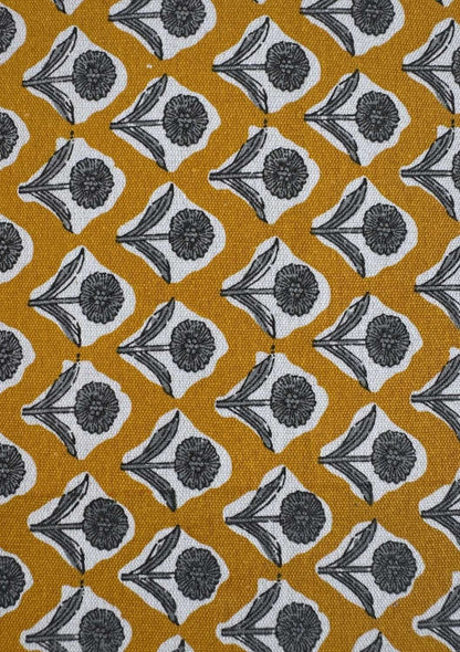 ALMOFADA PALETE PADRÃO AMARELO