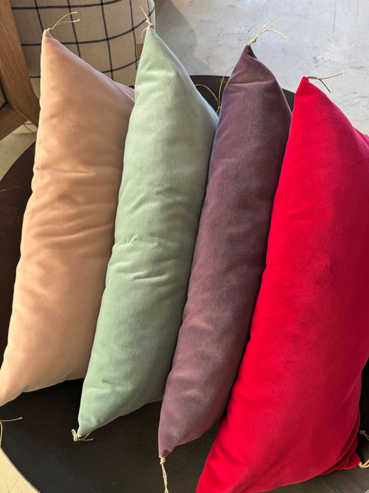 VELVET PILLOW