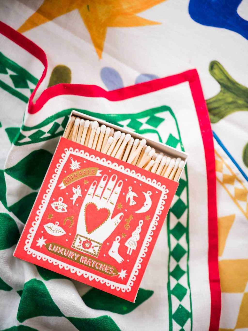 CAIXA FÓSFOROS RED MIRACLES 11/11